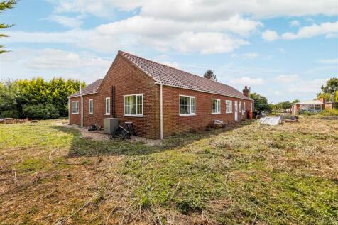 Chestnut Lodge (Gipsey Bridge)-14.jpg