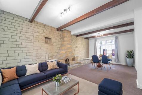 r1 - Living Room - Modern - 2.jpg