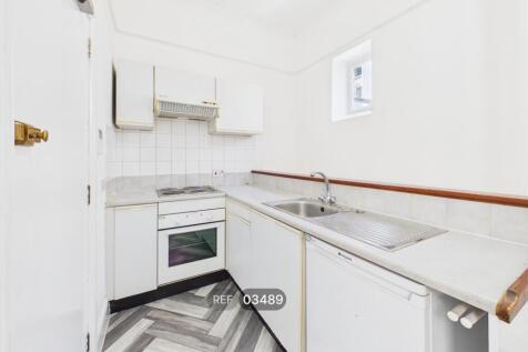 Kitchen/Living area