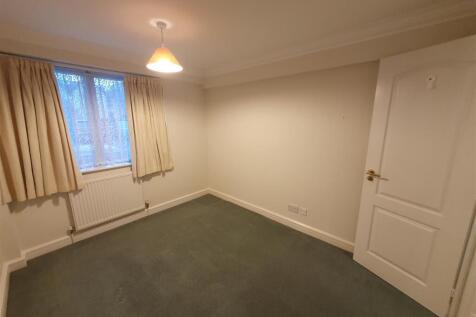 Devington Hall, Agar Road, Truro photo 5