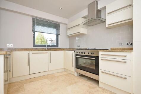 Priors Road, Cheltenham, GL52 photo 3