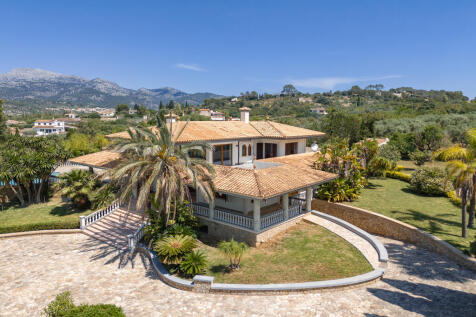 Property in Inca