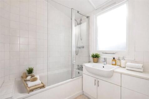 Bathroom Ai Staged
