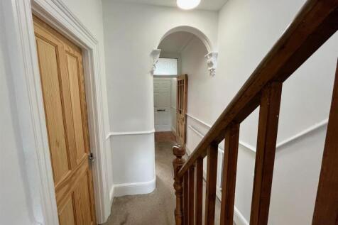 Hallway and stairs.jpg