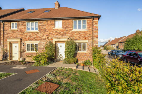 Goodwood Drive, Sparkford, Yeovil, Somerset, BA22. 3 bedroom semi-detached house for sale