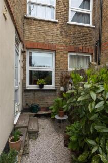 Warner Road, E17