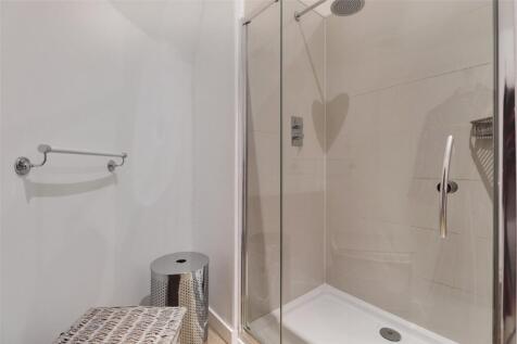 En Suite 1