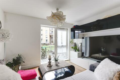 London, E5 - property photo