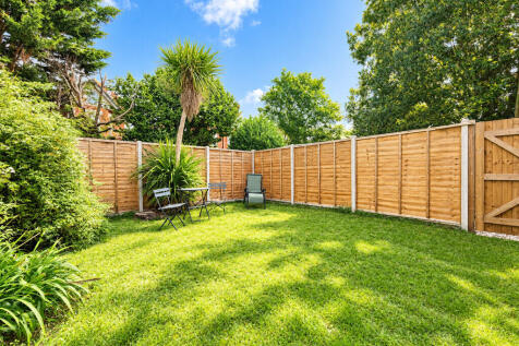 Garden Flat 3