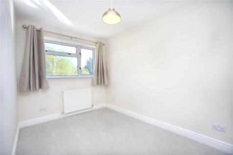 Roman Hackle Avenue, Cheltenham, Gloucestershire, GL50 photo 4
