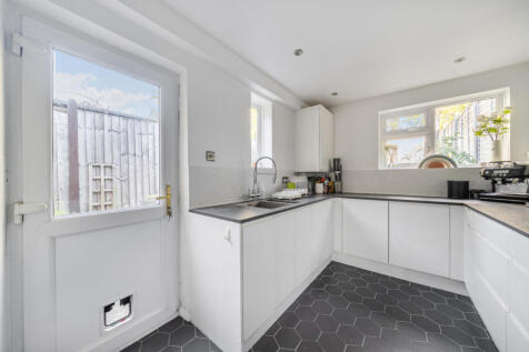 1369409-6-691b62f...