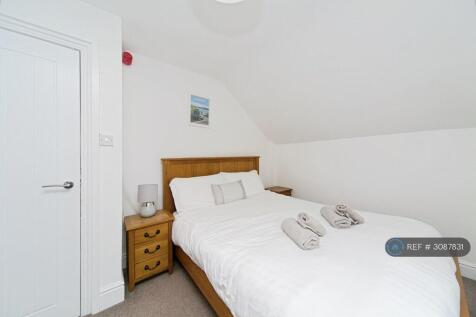 Llwynon Gardens, Llandudno, LL30 photo 3