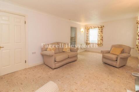 Lounge image 2