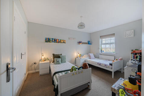 1373330-13-690369...