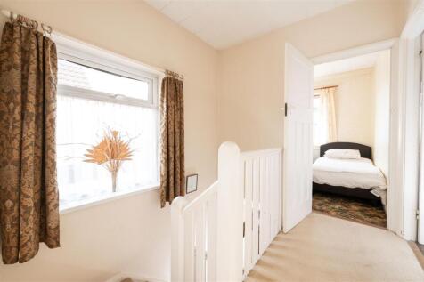 6 Bearton Avenue-07.jpg