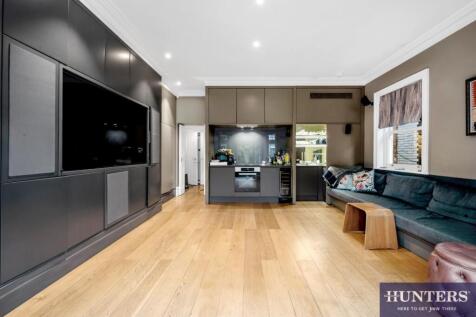 London, W9 - property photo