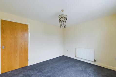 CAM03844G0-PR0172-STILL018.jpg