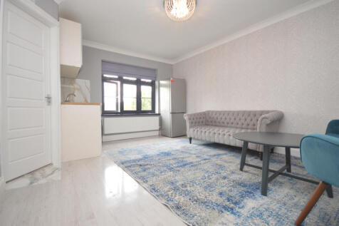 1 Double Bedroom Flat to Rent