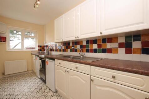 Kitchen.JPG
