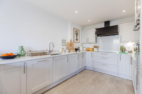 12 - 51 Applegate Way Kingsbridge