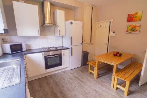 4-bed house on 27 Warwick Street, Crookesmoor, £468/mo