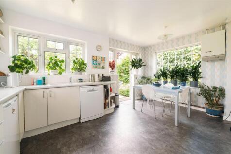 55 Benslow Lane, Hitchin-16 - Copy.jpg