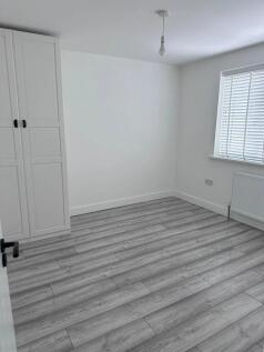 Mortlake Road, Ilford, London, IG1 photo 3