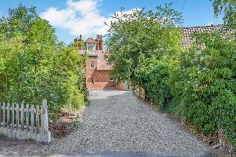 8659306-exterior1...