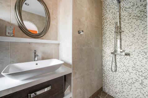 1348785-4-68b82b2de1fb9