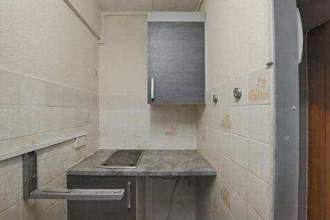 54 Pullman Court, Streatham Hill, Streatham, London SW2 4ST