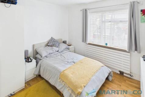 CAM02145G0-PR0069...