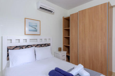 Semi-det. villas 1&amp;2