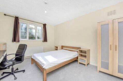Glenbuck Road photo 3