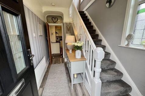 Dowson Road, Hyde, Tameside photo 2