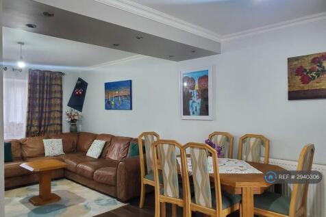 Langton Way, Egham, TW20 photo 5