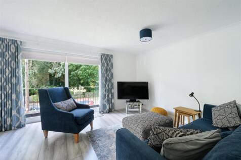 FLAT 4, 18 TOWER ROAD - (18).jpg