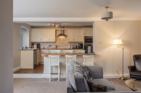 Highcliffe Manor Bungalow-5.jpg