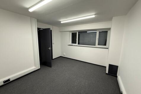 Distribution Warehouse to rent Image 6