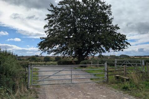 Gate onto road