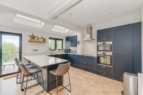 KITCHEN, DINER AND LIVING ROOM