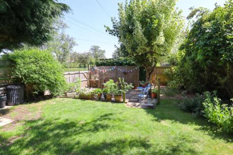 Rear garden (3).jpg