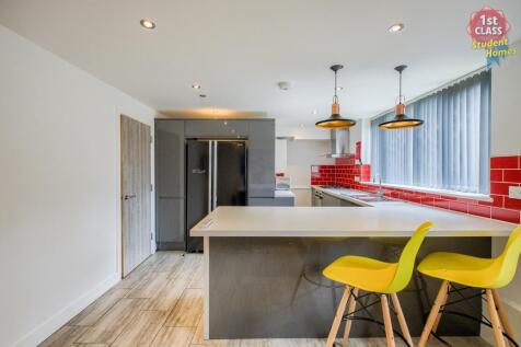 Living Room/Kitchen