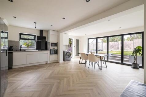 Deer Leap Grove, E4
