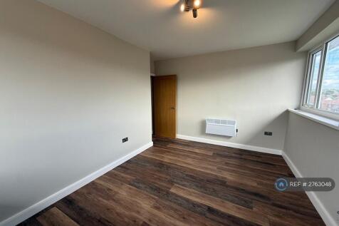 Elm House, Leeds, LS15 photo 5