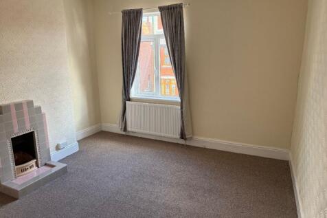 Wellington Place, Wellington Terrace, Willenhall WV13 photo 5