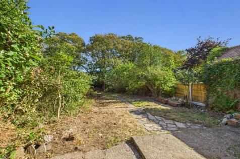 CAM02386G0-PR0142-STILL024