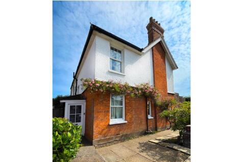1 Meads Road - Front1.jpg