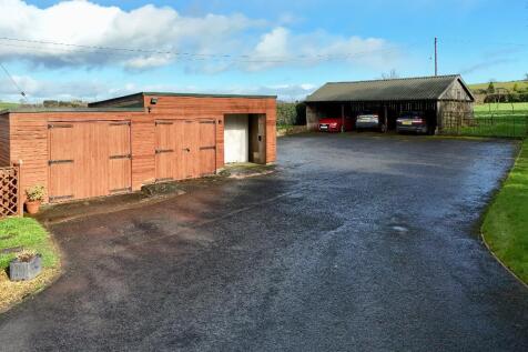 Outbuildings &amp; drive