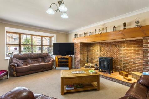 Living Room (2)
