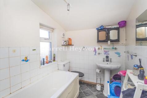 Bathroom T202609181624.jpg
